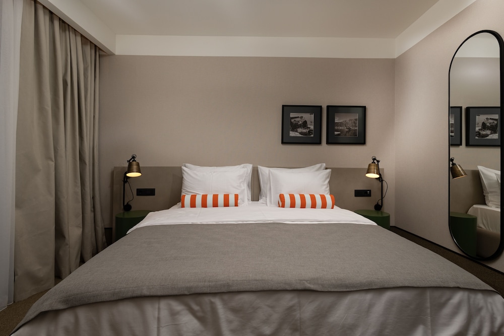 infinity hotel and more