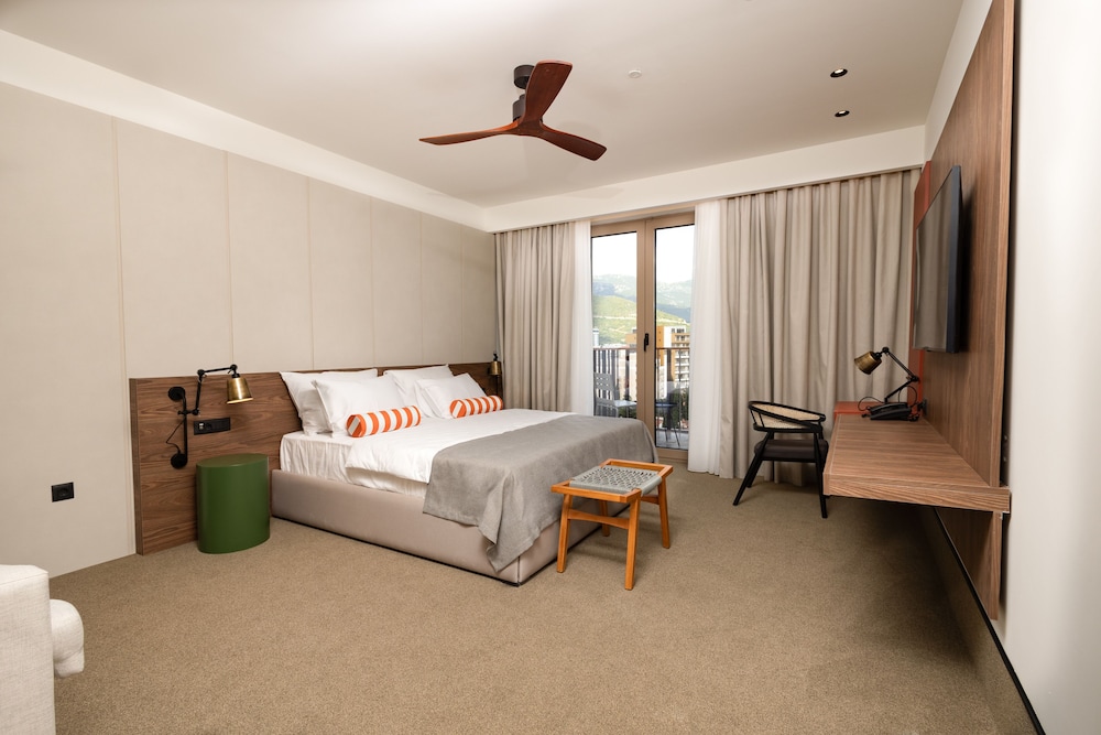 infinity hotel and more