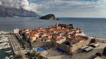 Merit Starlit Hotel Casino & Spa,,5 star