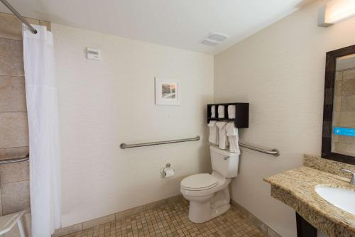 hampton inn and suites phoenix chandler fashion center az