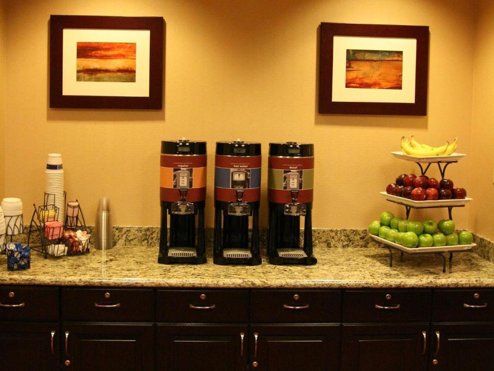 hampton inn and suites phoenix chandler fashion center az