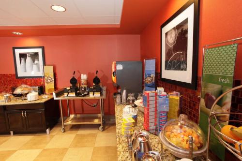hampton inn and suites phoenix chandler fashion center az