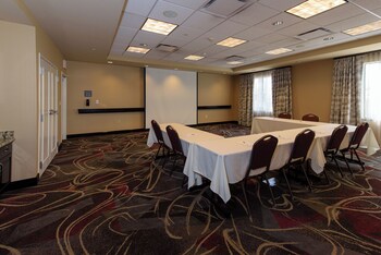 hampton inn and suites phoenix chandler fashion center az