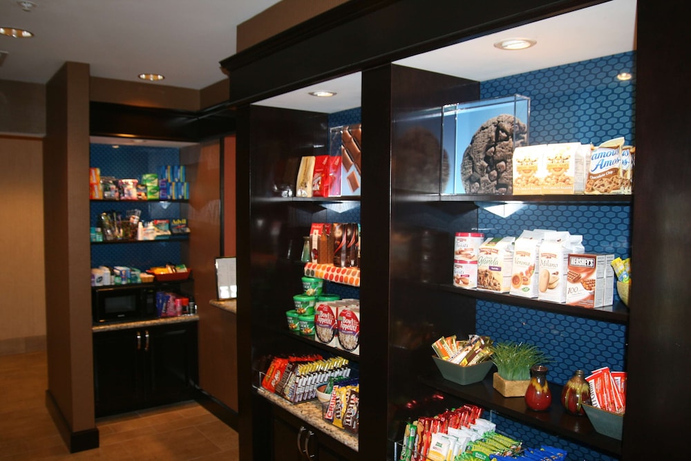 hampton inn and suites phoenix chandler fashion center az