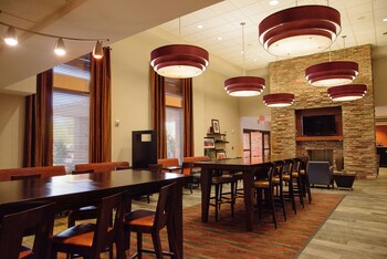 hampton inn and suites phoenix chandler fashion center az