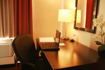 hampton inn and suites phoenix chandler fashion center az