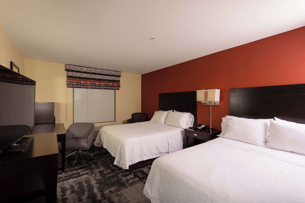 hampton inn and suites phoenix chandler fashion center az