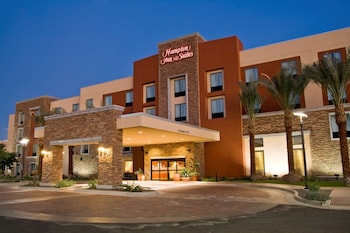 hampton inn and suites phoenix chandler fashion center az