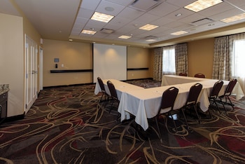 hampton inn and suites phoenix chandler fashion center az