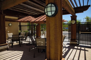 hampton inn and suites phoenix chandler fashion center az