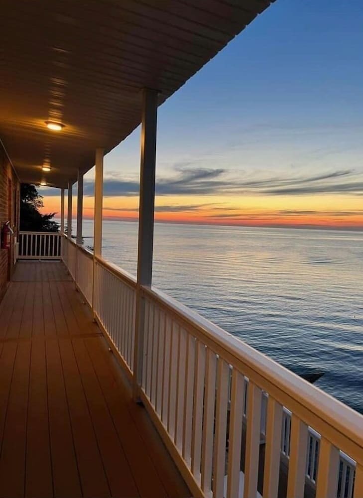 petes lakefront motel