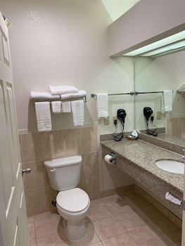 baymont by wyndham texas city