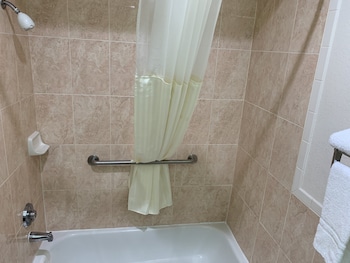 baymont by wyndham texas city