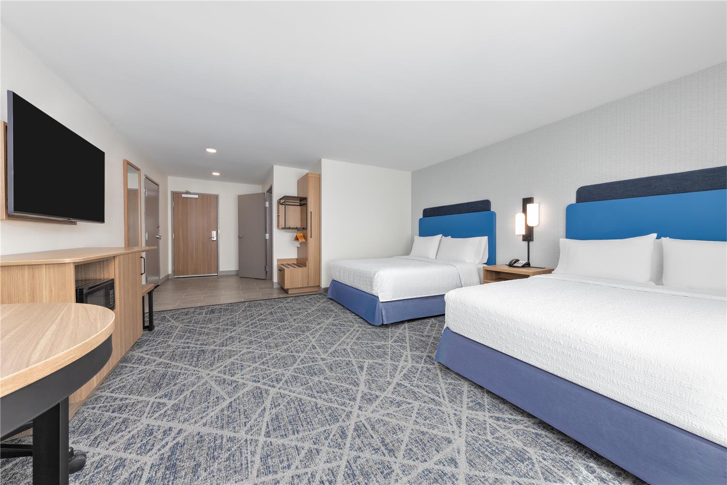 hampton inn and suites little rock airport