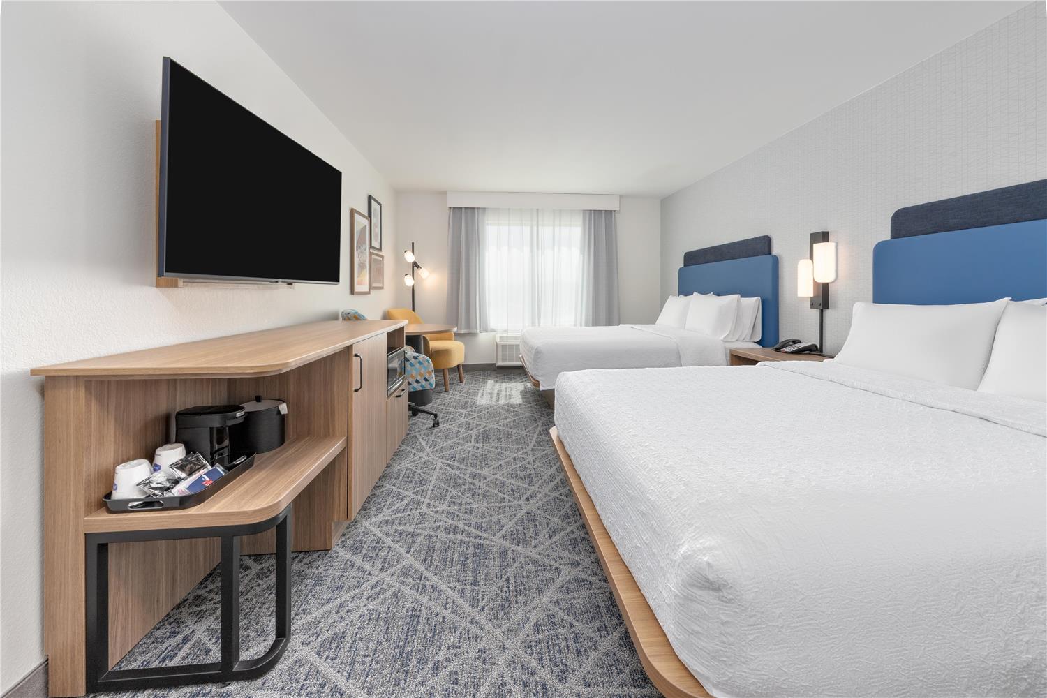hampton inn and suites little rock airport