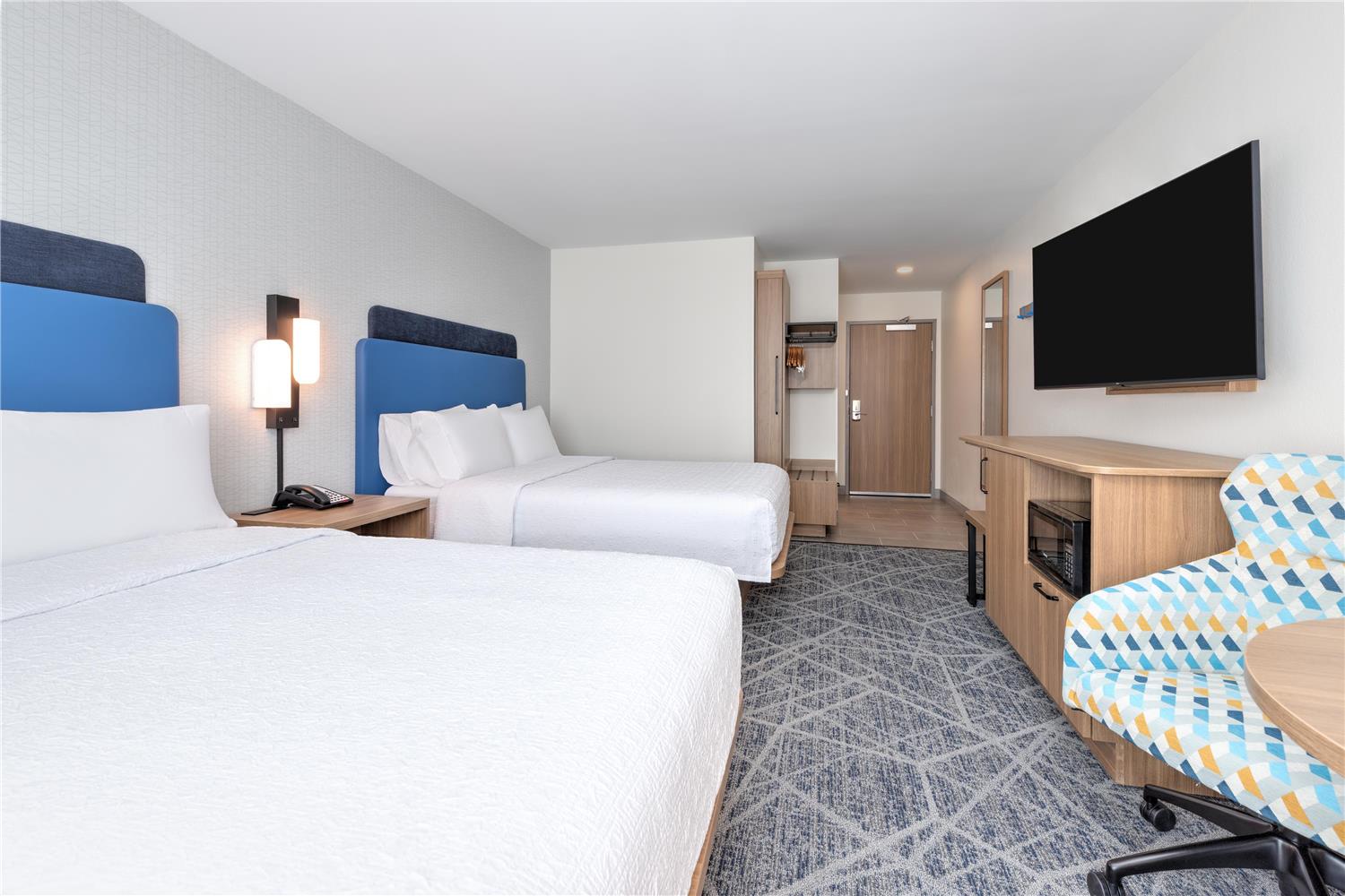 hampton inn and suites little rock airport