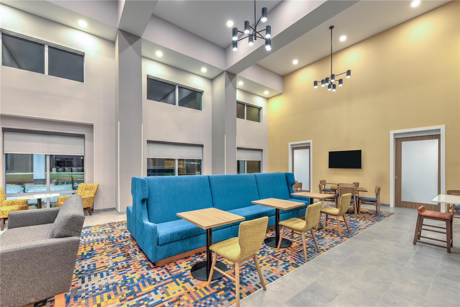 hampton inn and suites little rock airport