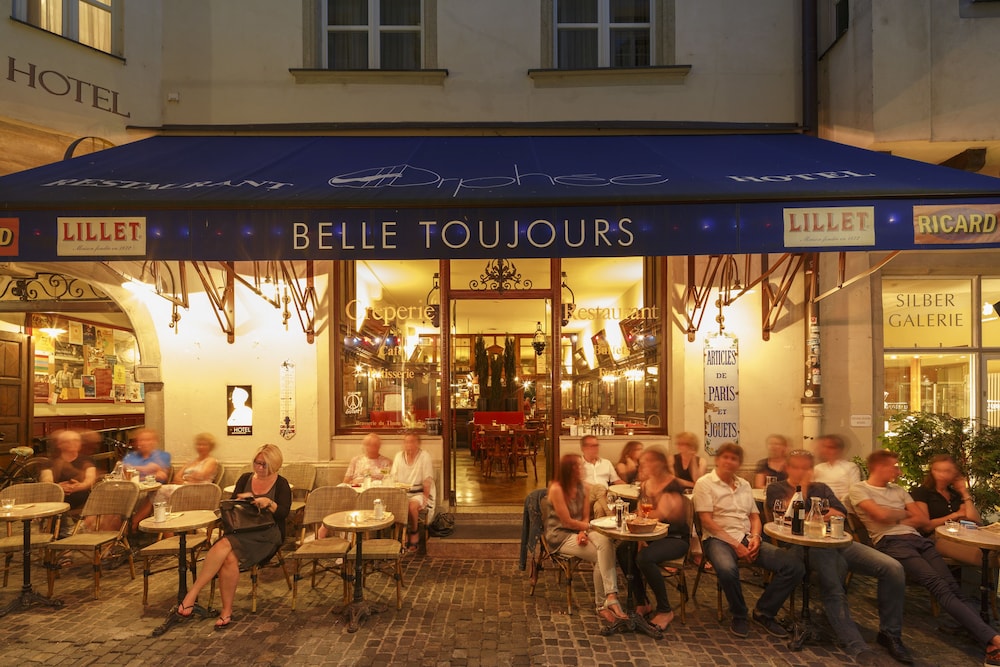 hotel orphee gro es haus