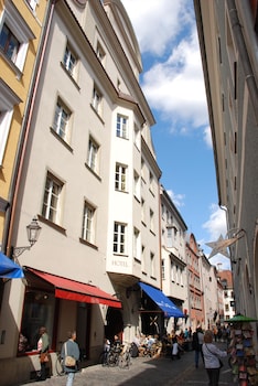 hotel orphee gro es haus