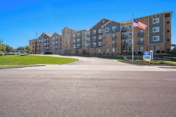 waterwalk extended stay by wyndham kansas city overland pk