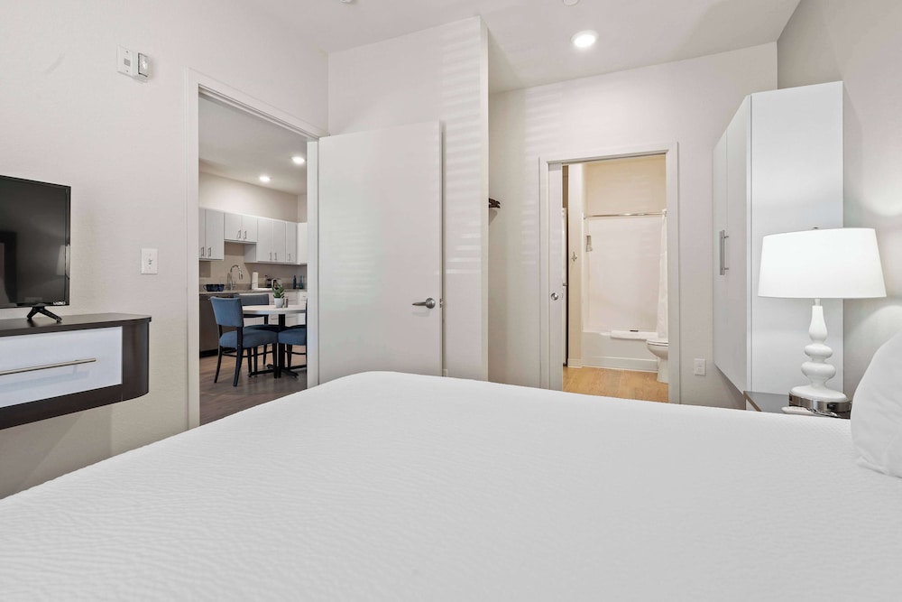 waterwalk extended stay by wyndham kansas city overland pk