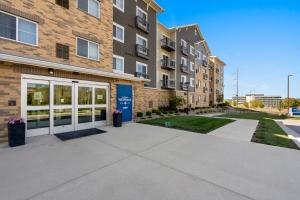 waterwalk extended stay by wyndham kansas city overland pk