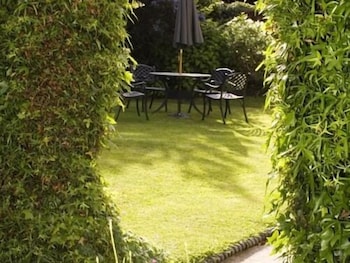 Canterbury Hotel,,4 star