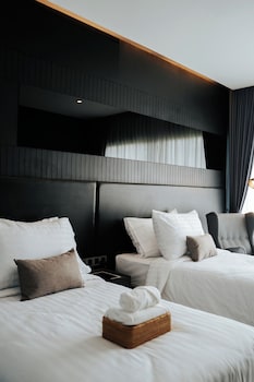 the grandiose hotel chiang rai