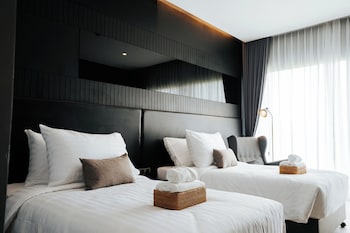 the grandiose hotel chiang rai