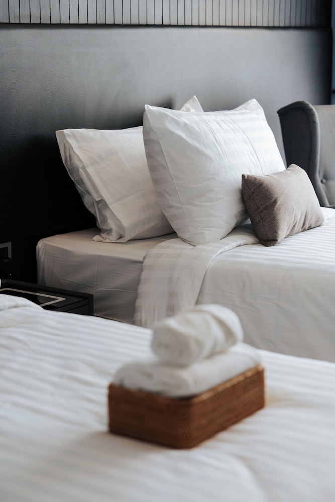 the grandiose hotel chiang rai