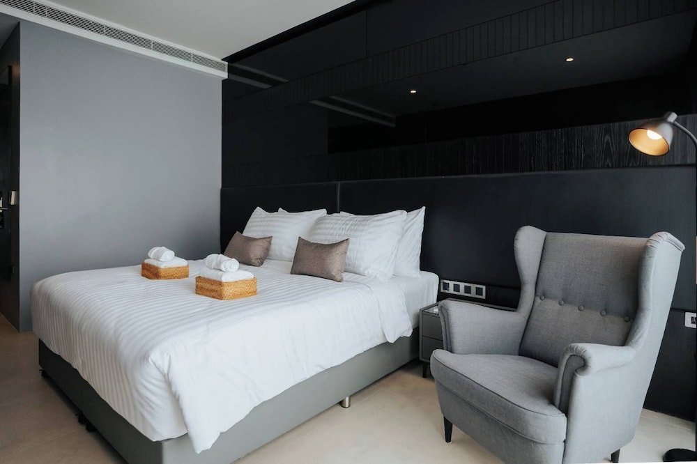 the grandiose hotel chiang rai