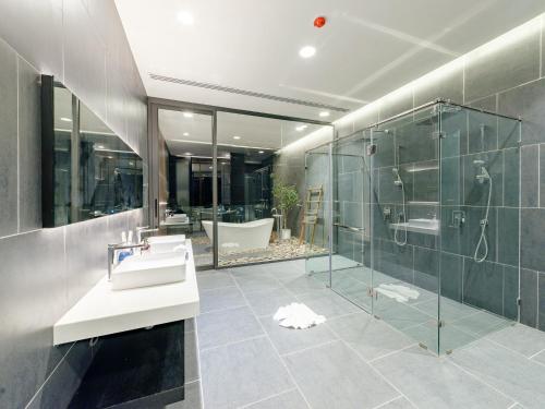 the grandiose hotel chiang rai