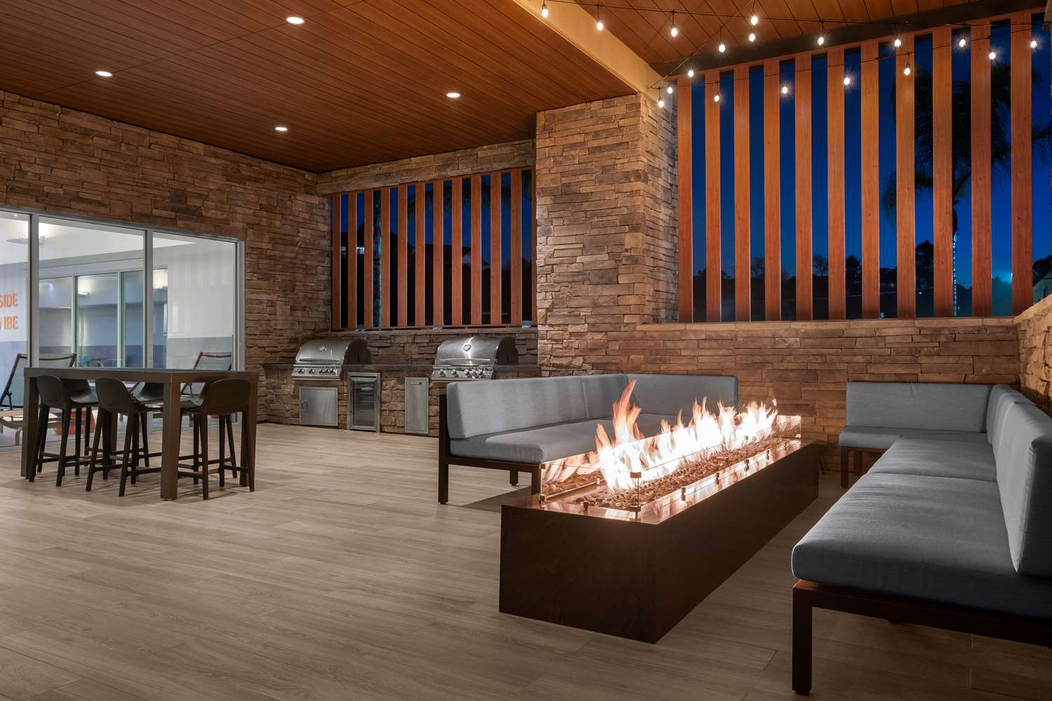 home2 suites by hilton eureka