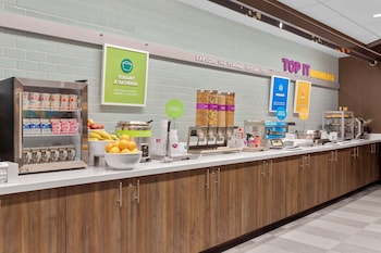 tru by hilton lincoln east