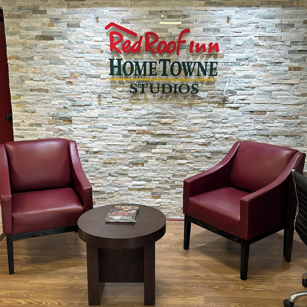 hometowne studios by red roof montgomery midtown