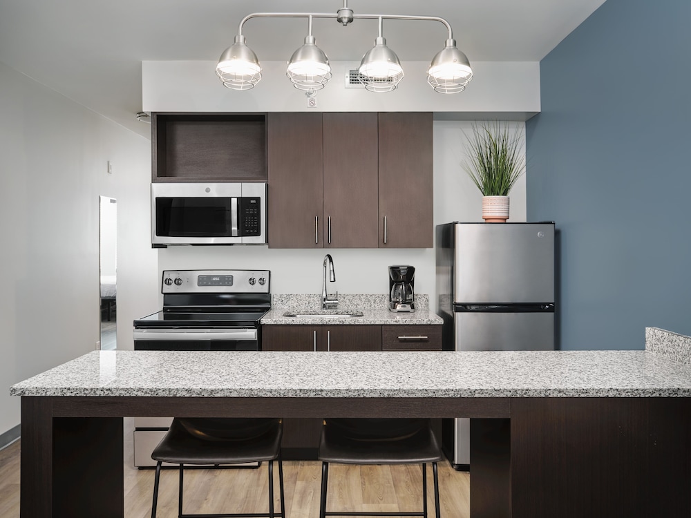 stayapt suites ocala