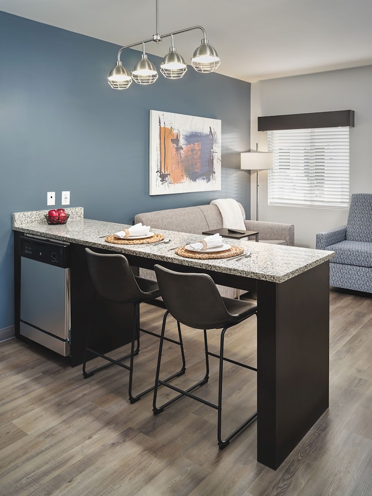 stayapt suites ocala