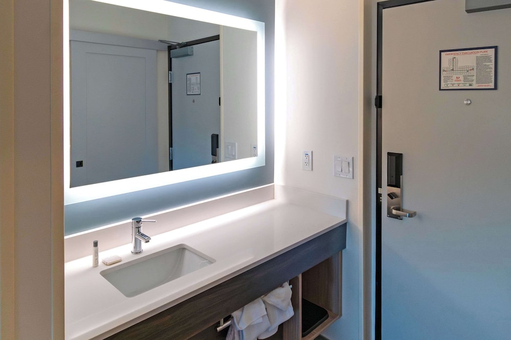 the ellsworth hotel ascend hotel collection