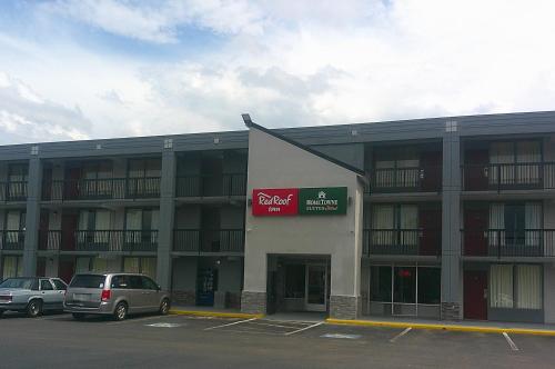 hometowne studios by red roof richmond airport sandston