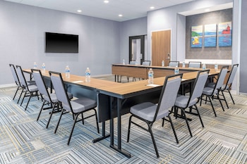 homewood suites holland