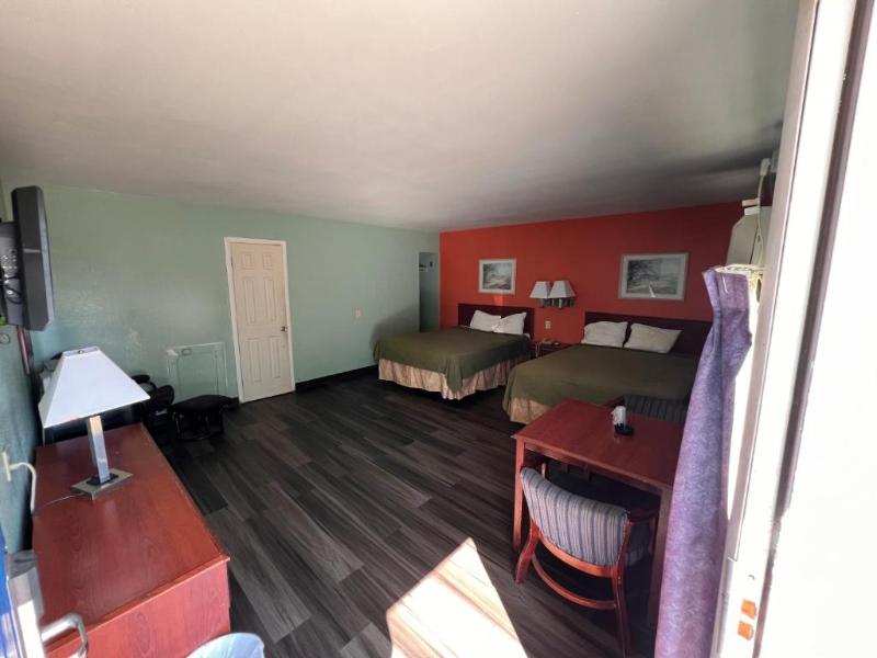town and country motel