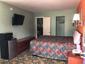 town and country motel