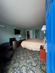 town and country motel