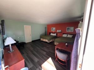 town and country motel
