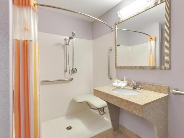 la quinta inn and suites by wyndham corsicana