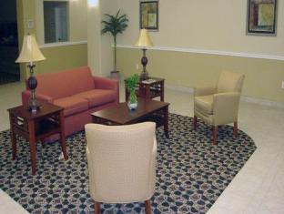 La Quinta Inn & Suites By Wyndham Corsicana,Conroe>>Angus,3 star