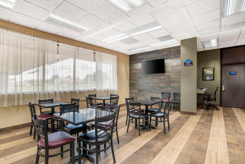 quality inn near speedway