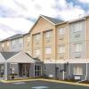 dubuque inn and suites