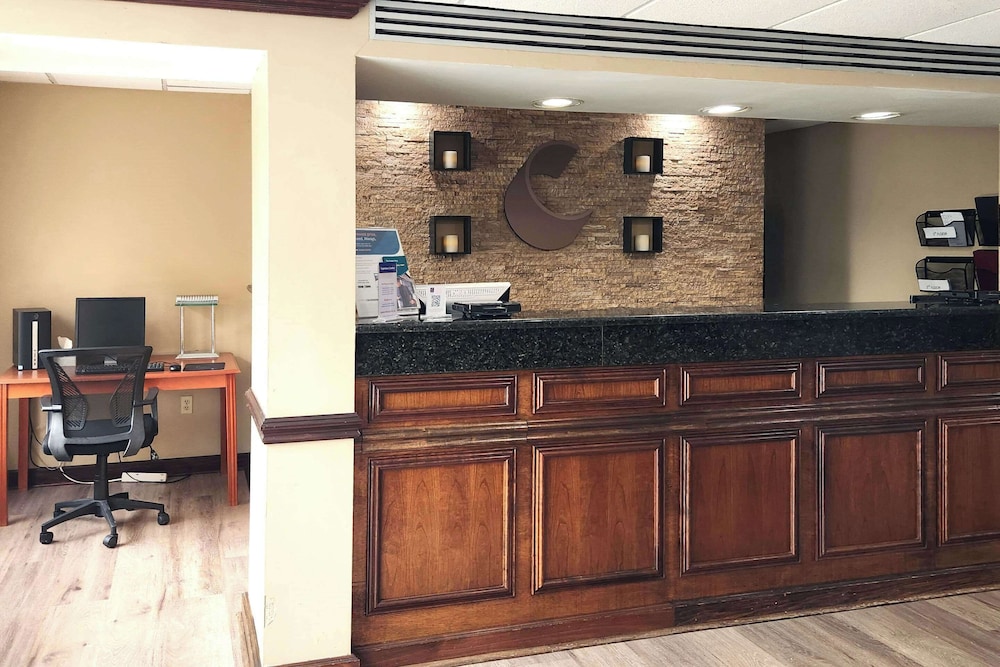 comfort inn and suites near pocono mountains