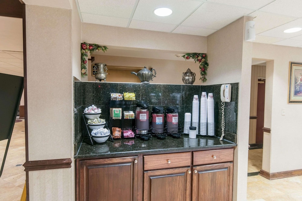 comfort inn and suites near pocono mountains